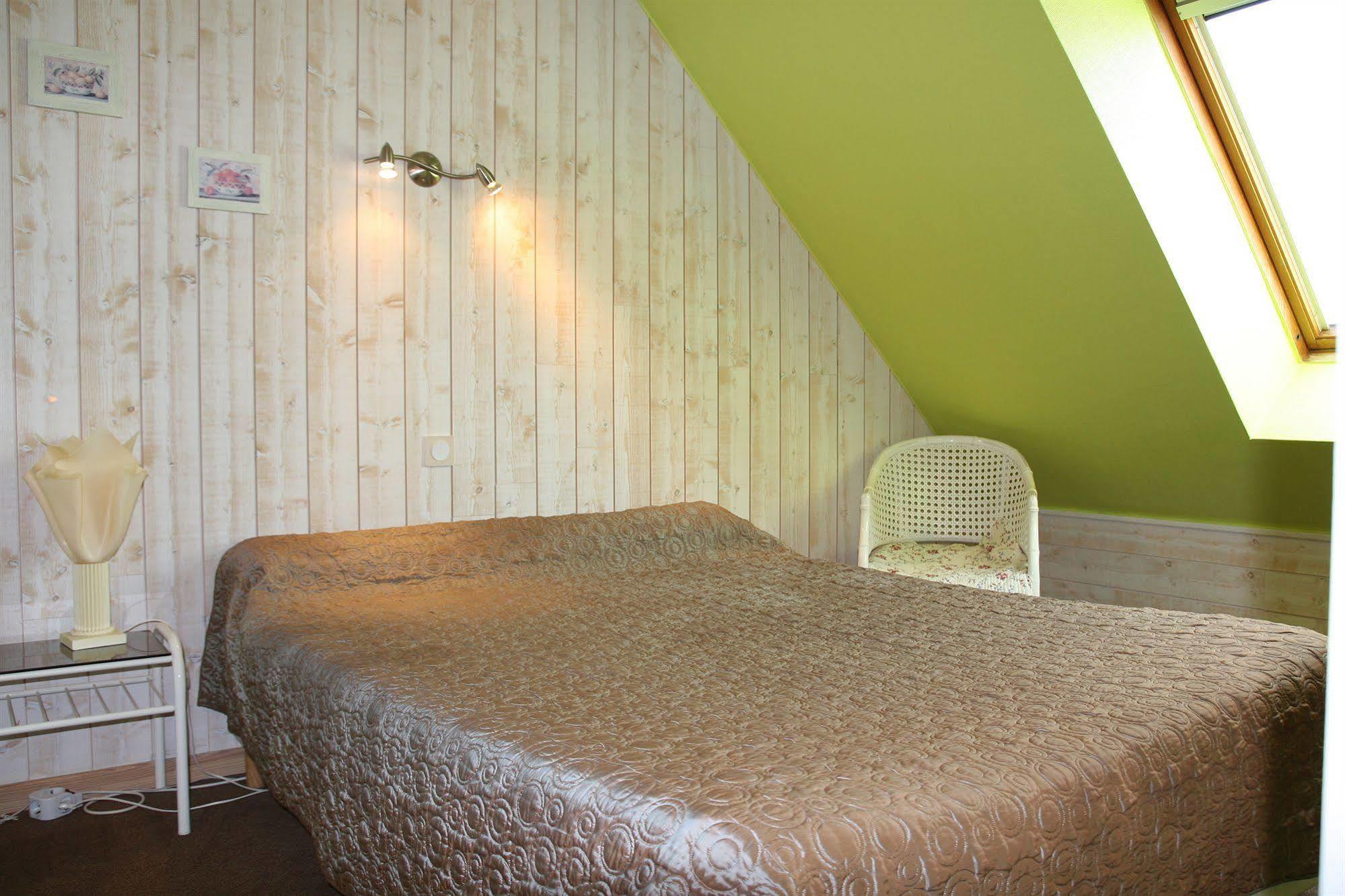 L'Hippocampe Hotel Плуарнел Екстериор снимка